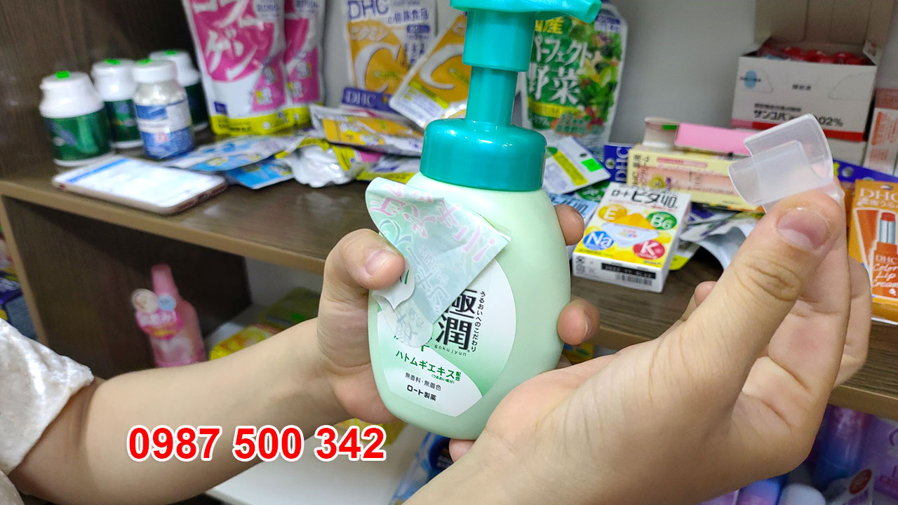 Review Sữa rửa mặt tạo bọt Hada Labo Nhật Bản